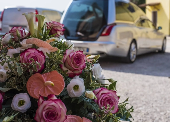 Transport funéraire avec les Pompes Funèbres Funéo 